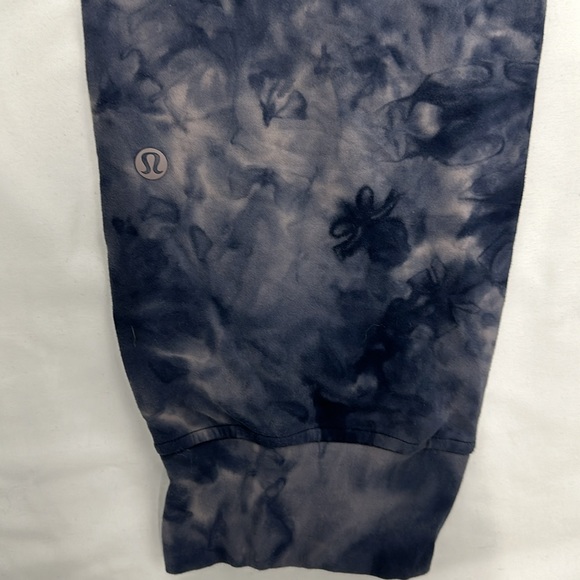 Lululemon Ready to Rulu Jogger Crop. Size 6 - Picture 10 of 11